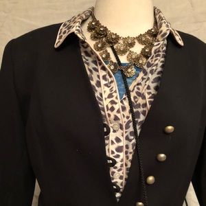 NO OFFERS JUST HIT BUY 🍓  VINTAGE CCF blazer